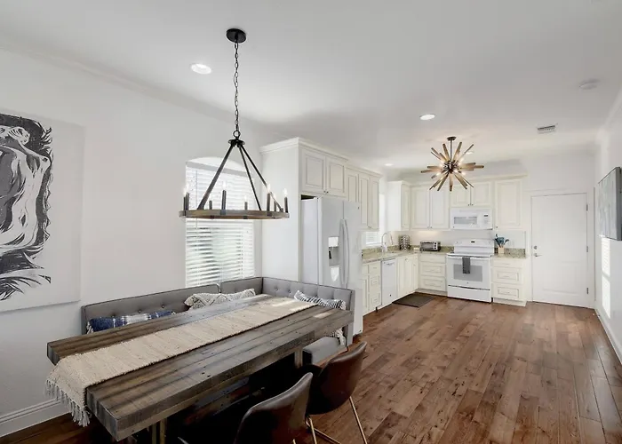 Spacious House In Roundrock Holiday home *