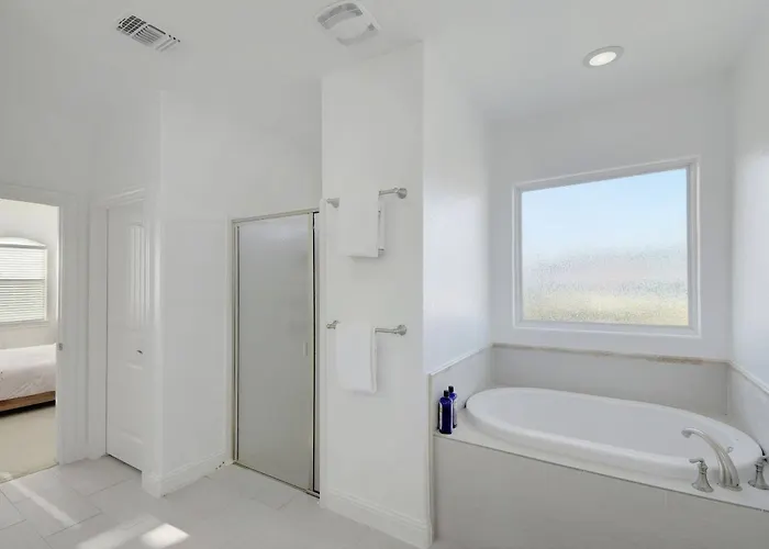 Spacious House In Roundrock * Round Rock