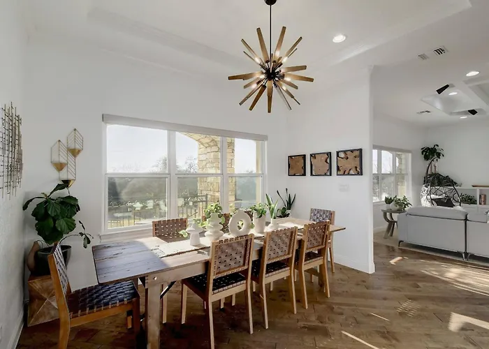 Spacious House In Roundrock Holiday home *