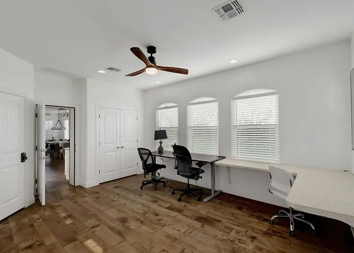 Holiday home Spacious House In Roundrock *