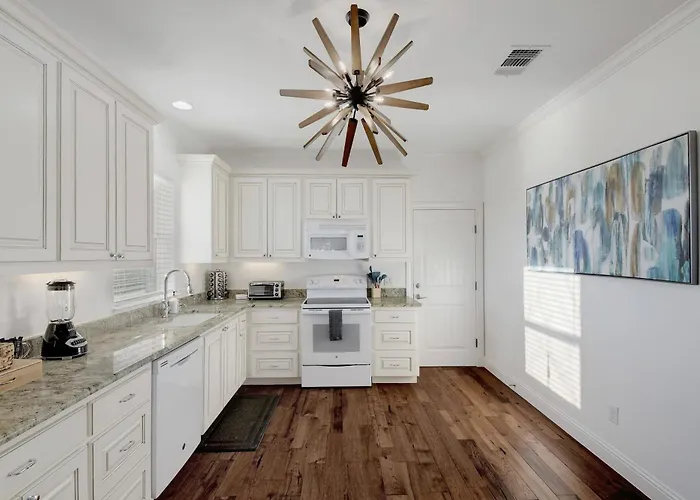 Spacious House In Roundrock * Round Rock