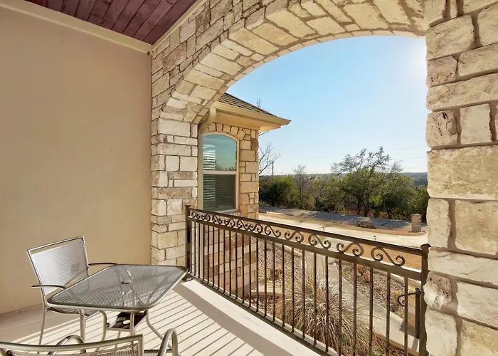 Spacious House In Roundrock Holiday home Round Rock