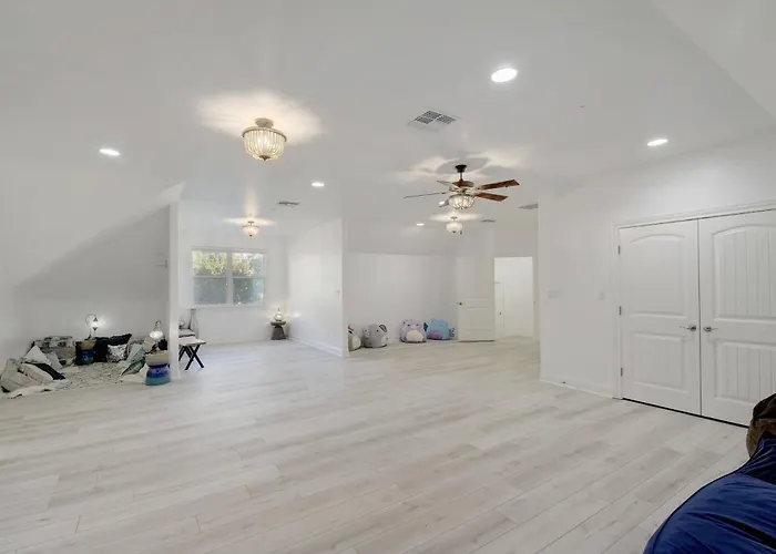 Holiday home Spacious House In Roundrock Round Rock